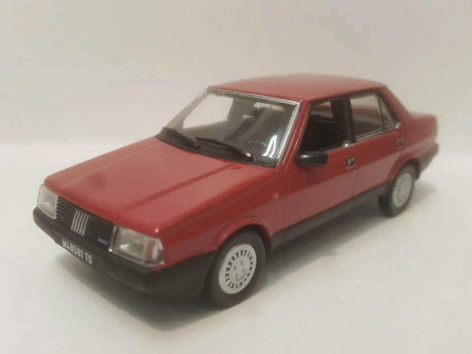1/43 FIAT Regata Norev - Immagine 1 di 4