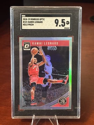 Donruss Optic Kawhi Leonard Purple Holo Prizm #121 Raptors SGC 9,5 2018-19 Foto 1 de 2