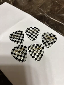 Fender 351 Shape Graphic Celluloid Guitar Picks, Medium, Checkerboard, 5 Pack - Picture 1 of 2
