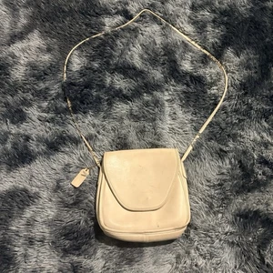 Bolso Bandolera Coach Lindsay De Colección en Guante de Hueso Cuero Curtido Años 80’s-90’s - Imagen 1 de 6