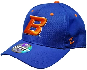 Boise State Broncos NCAA eng anliegende Mütze Kappe von Zephyr blau mit "B" Neu mit Etikett Größe 7 3/8 - Bild 1 von 5