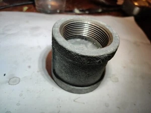 1-1/2" 150 Female NPT Coupling Galvanized Malleable Iron Pipe Fitting - Picture 1 of 1