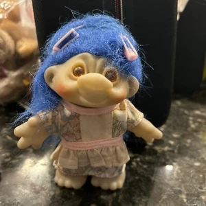 Dam Troll Doll Hair Curlers Mother Blue Hair Original Clothes Vintage 1986 RARE - Picture 1 of 7
