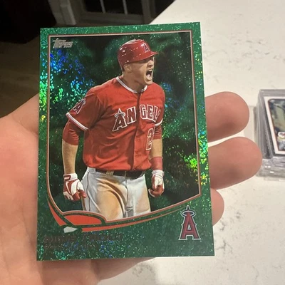 Изумрудная карта Майка Траута 2013 Topps 2012 AL ROY NO338 - Изображение 1 из 4