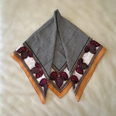 Vtg Emilio Pucci Cotton Scarf Geometric Leaf Made In Italy Fuilio 22.5”x23.5” - Image 1 of 4