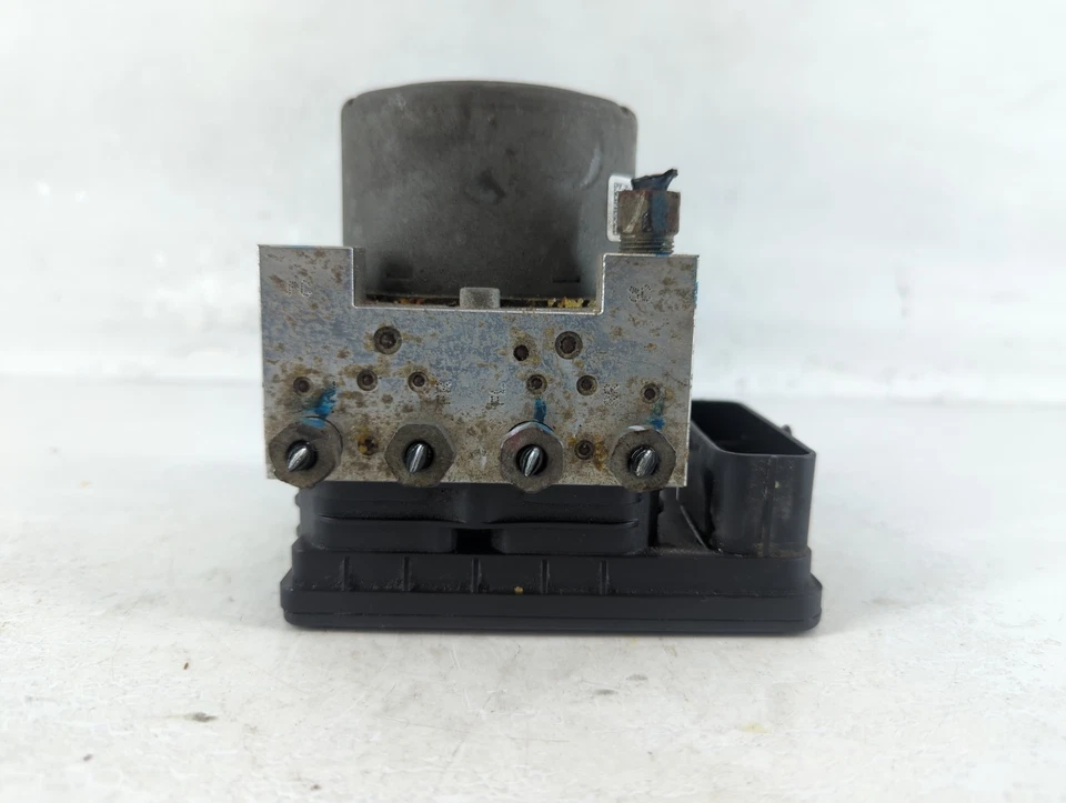 2015-2015 Cadillac Xts Abs Pump Control Module MM3OW - Imagem 1 de 4