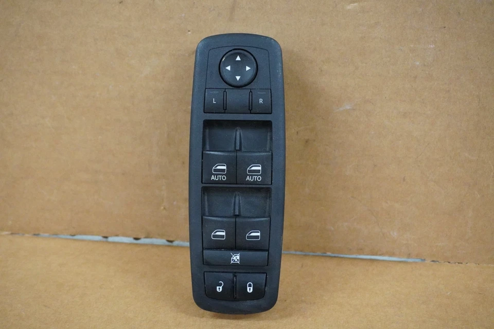 Jeep Grand Cherokee 2017 2018 2019 2020 2021 interruptor de ventana delantera izquierda 68319802AA Foto 1 de 4