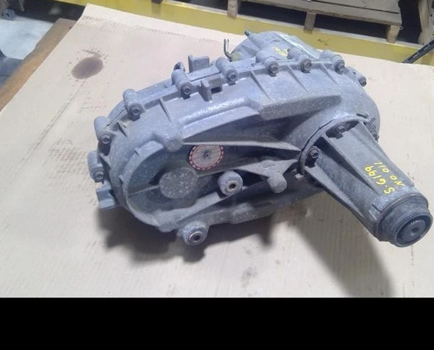 2004 2005 Dodge Ram 1500 Transfer Case Assembly Model 241 Manual Shift OEM - Image 1 of 2