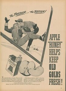 1944 Old Gold Cigarettes Female Skier Fall Skis Man Cap Kiss Vtg Print Ad L22
