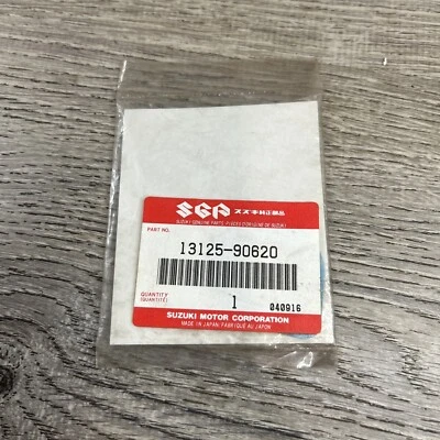 Junta de carburador Suzuki 13125-90620 original como fabricante original Foto 1 de 4