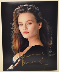 Vanessa Paradis Singer Model Autographed 11x14 Photo w/COA WWE43-7 - Imagen 1 de 2