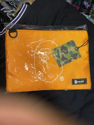 Funda para portátil/tableta Bape A Bathing Ape con correas para bolso bandolera Foto 1 de 4