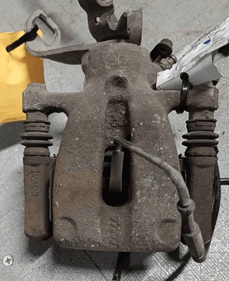 Pinza freno post. DX MINI MINI (R56 LCI) 1.6 16V Cooper D (82kW) Ber fa9eb1 - Immagine 1 di 3