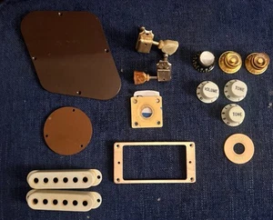 Lot Vintage Guitar Parts For Les Paul & Fender: Knobs, Pickup Rings, Plate, Etc - Picture 1 of 13