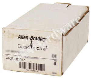 Surplus Open Allen Bradley 440R-F23027 /B MSR9T Minotaur 24VAC/DC Safety Relay - Picture 1 of 10