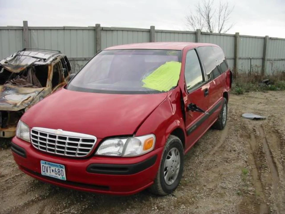 Ventilador de radiador OEM para conjunto de empresa izquierdo Foto 1 de 4
