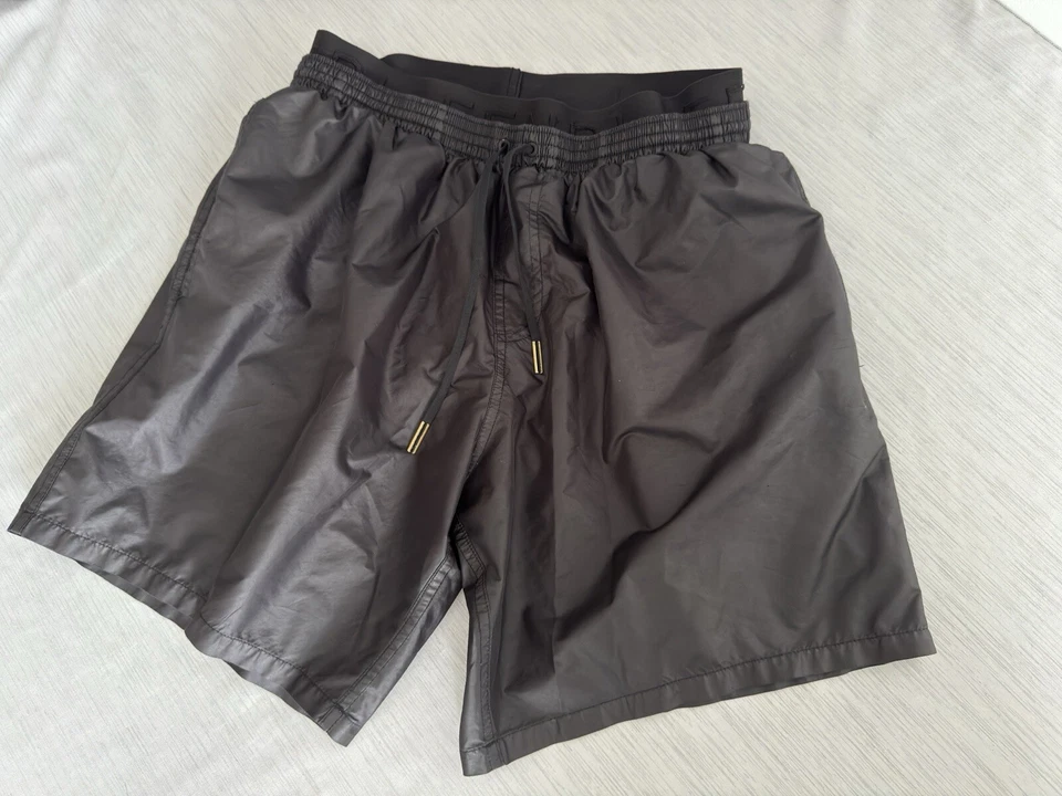 Мужские шорты Fendi размер S - Изображение 1 из 4