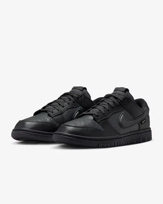 HQ2053-001 Nike Dunk Low GORE-TEX Triple Black (uomo) - Immagine 1 di 4
