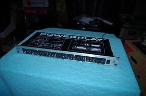 Behringer HA 4000 - Picture 1 of 3