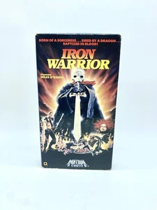 Iron Warrior Media VHS Miles O’Keefe Medieval Fantasy Adventure Vintage 1985 - Imagen 1 de 7