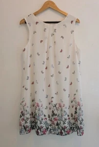 Butterfly Print Knee Length Lined Dress Size 16 - Picture 1 of 2