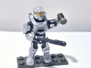 MINIFIGURA HALO MEGA BLOKS UNSC PLATA METÁLICA MARCA ESPARTANA VI 97270 MANTIS - Imagen 1 de 4