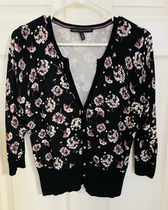 White House Black Market Women's Cardigan Sweater Size M Floral 3/4 Sleeve - Picture 1 of 12