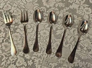 REED & BARTON ~ Heritage Mint 18/10 cubiertos martillados tenedores para ensaladas cucharas para servir - Imagen 1 de 23