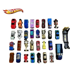 Konvolut 32 Hot Wheels Matchbox & Die-Cast Spielzeugautos - 1990’er Ära gemischte Sammlung - Bild 1 von 6
