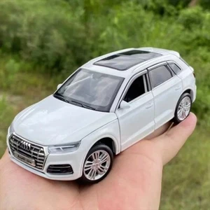 1:24 AUDI Q5 SUV Diecast Car Model Alloy Metal Model Toy Sound&Light Gift NEW - Picture 1 of 9