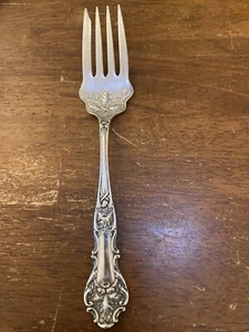 1847 Rogers Bros Silver Plate CHARTER OAK Serving Fork!  FREE SHIPPING - Picture 1 of 8