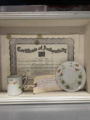 GOLDEN GIRLS TV SHOW UTILERÍA TAZA Y PLATILLO ELLIS PROP COMPANY Foto 1 de 2