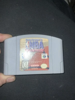 Kobe Bryant in NBA Courtside Nintendo 64 N64 Authentic - Image 1 of 4