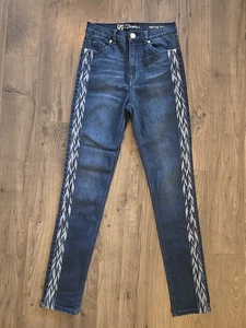 DG2 Diane Gilman Denim Skinny Jeans Size 6T Virtual Stretch Embroidered - Picture 1 of 12
