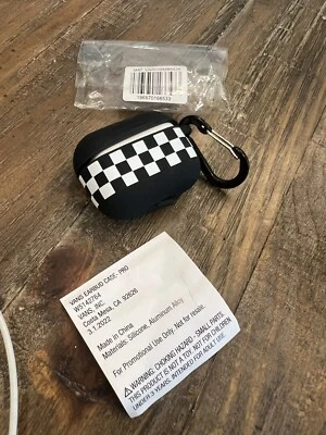 Vans Family Airpods Checkers Soft Silicone Pro Case W/Clasp (VN0009MANOA) - Image 1 of 3