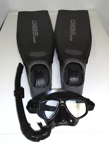 Cressi Gara 2000 Pinne Perla Maschera Corsica Snorkeling Set con Borsa - Taglia Uomo 8-9 NERO - Foto 1 di 24