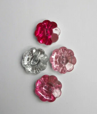 Daisy Flower buttons Acrylic 15mm 2 hole novelty button - 4 colours -15%multibuy - Image 1 of 4
