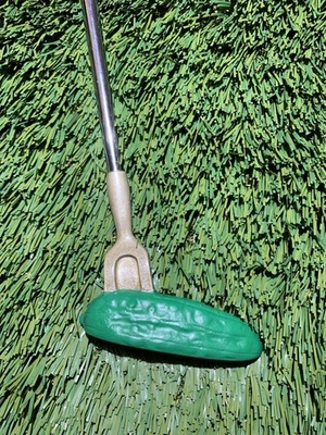 RARE Hard To Find Heinz Pickle Shaped Putter. Oakmont US Open. Vintage. RH  - Image 1 of 4
