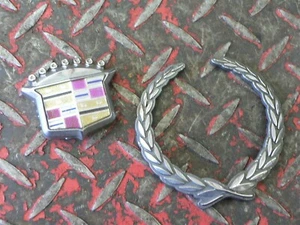 Par de emblemas Cadillac Catera 97 - Imagen 1 de 1