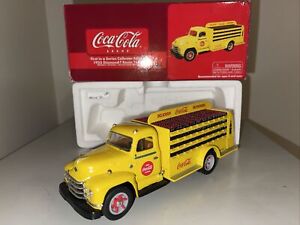 First Gear 1955 Diamond-T Coca-Cola Coke Bottler's Truck 1/34 Scale 19-3100