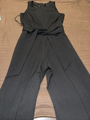 Conjunto de pantalones negros de una pieza The Limited sin mangas talla 10 con pantalones flyaway y cinturón Foto 1 de 4