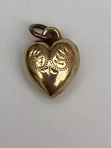 GORGEOUS 9ct PUFFY HEART CARM. HALLMARKED - Picture 1 of 2