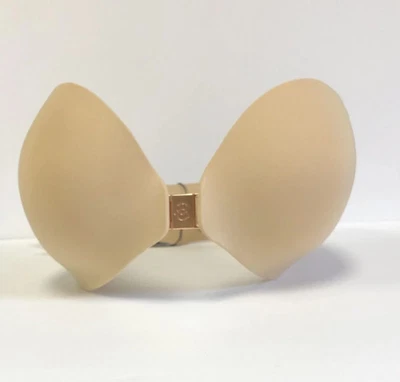 Sujetador sin tirantes/push up 34C Top Seller nuevo con etiquetas - arena. broche oro rosa en la parte delantera. Foto 1 de 4