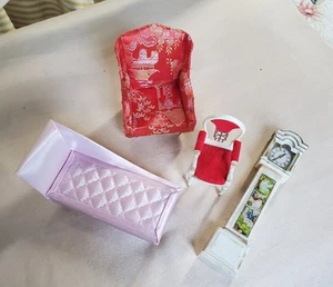 Lot of 4 Pieces of Vintage Ideal Petite Princess Doll Furnhiture - Picture 1 of 12