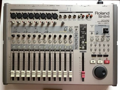 Interfaz de estudio Roland SI-24 56 kHz 24 bits en excelente estado  Foto 1 de 4