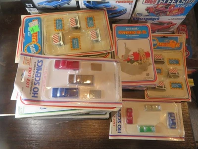 Life-Like Accessories Lot 1/87 HO - Image 1 of 4