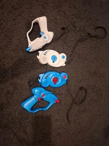 Pair of Laser toy guns white and blue - Picture 1 of 1