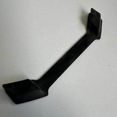 Kawasaki Ninja ER300 Z300 2016 Front nose small rubber gasket fairing joiner - Image 1 of 4