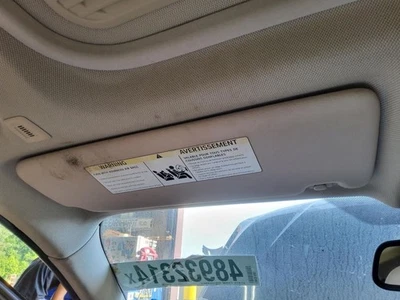 司机左遮阳板适用于 12-18 宝马 320i 449566 — 第 1/2 张图片