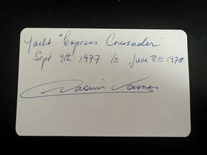 NAOMI JAMES - RECORD BREAKING YACHTSWOMAN - SIGNED WHITE CARD - Picture 1 of 1